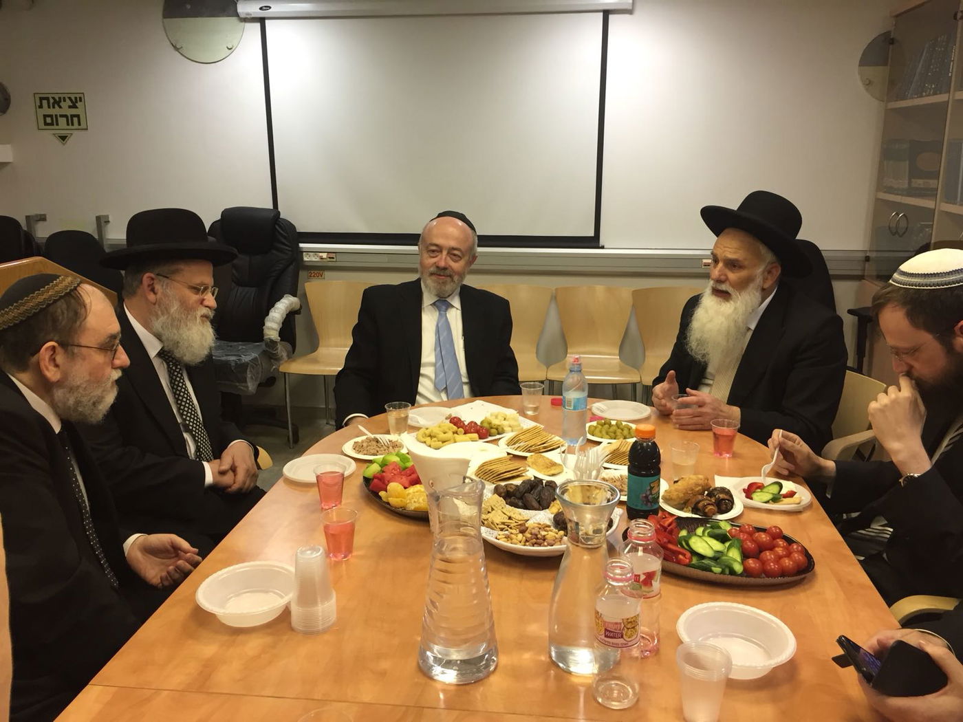 המנכ"ל הנכנס סייר עם המנכ"ל היוצא • צפו