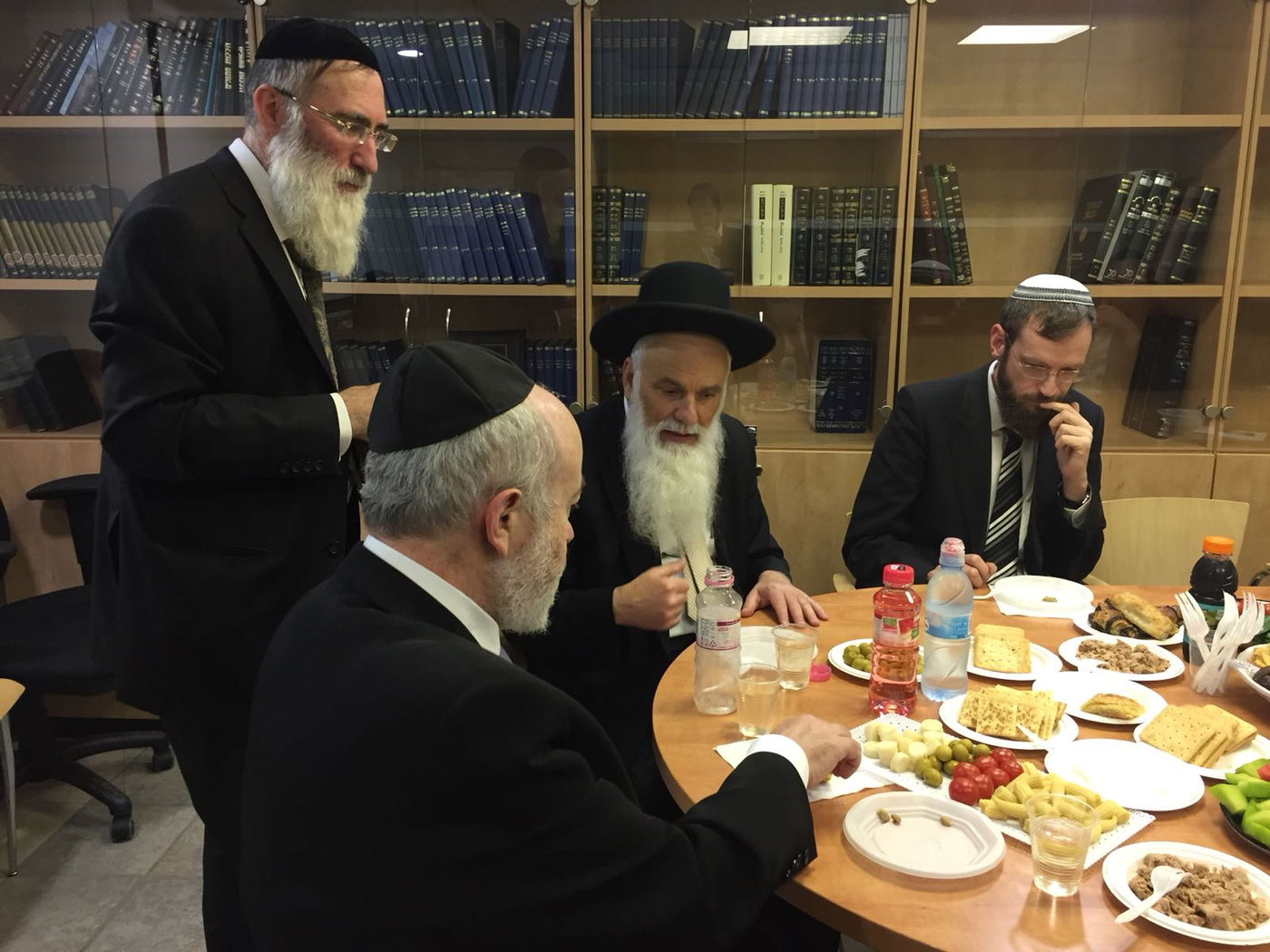 המנכ"ל הנכנס סייר עם המנכ"ל היוצא • צפו