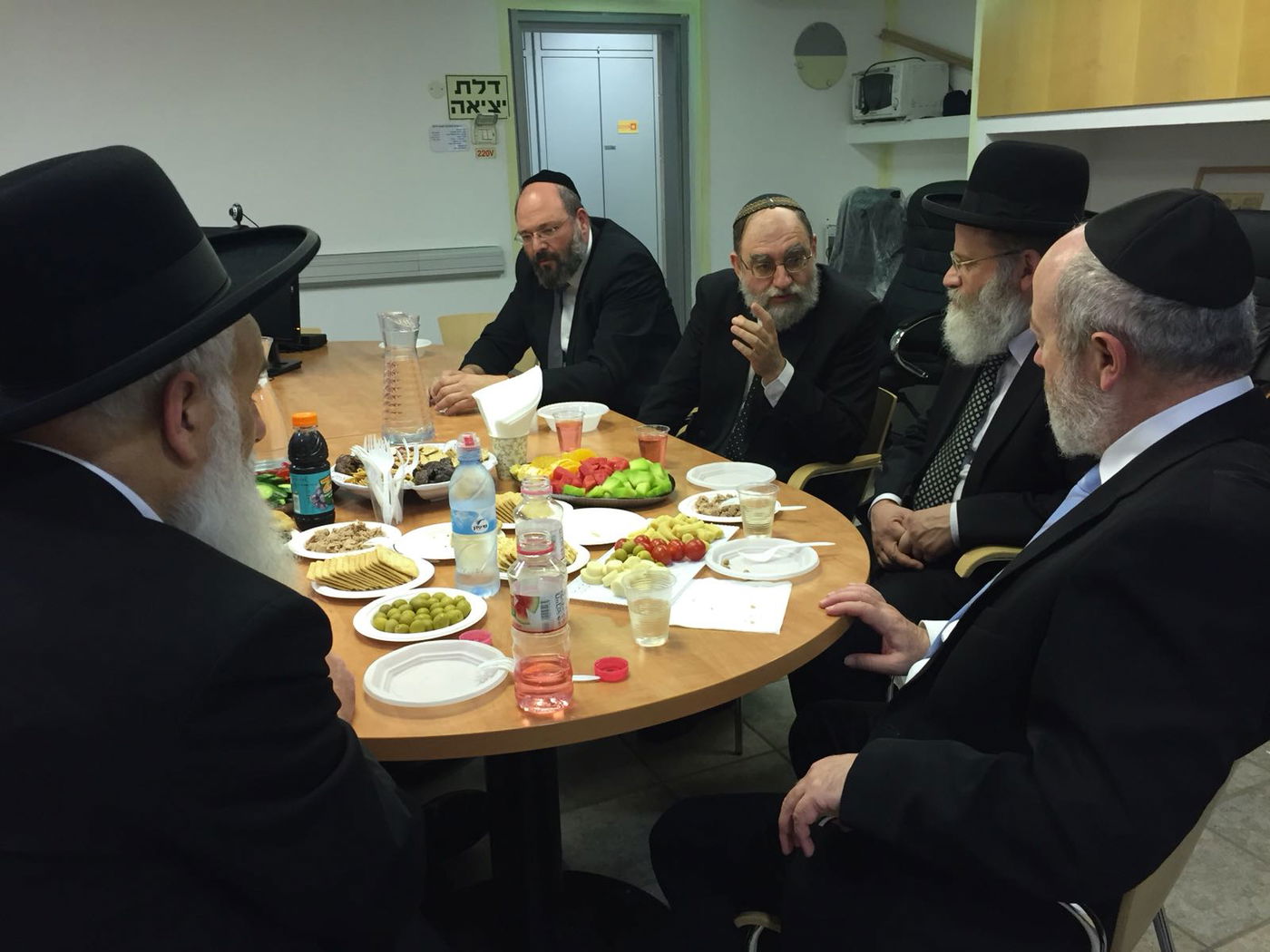 המנכ"ל הנכנס סייר עם המנכ"ל היוצא • צפו