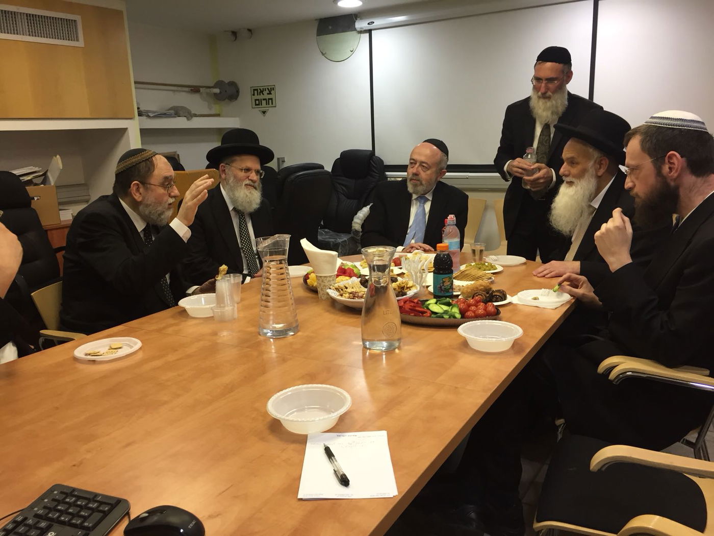 המנכ"ל הנכנס סייר עם המנכ"ל היוצא • צפו