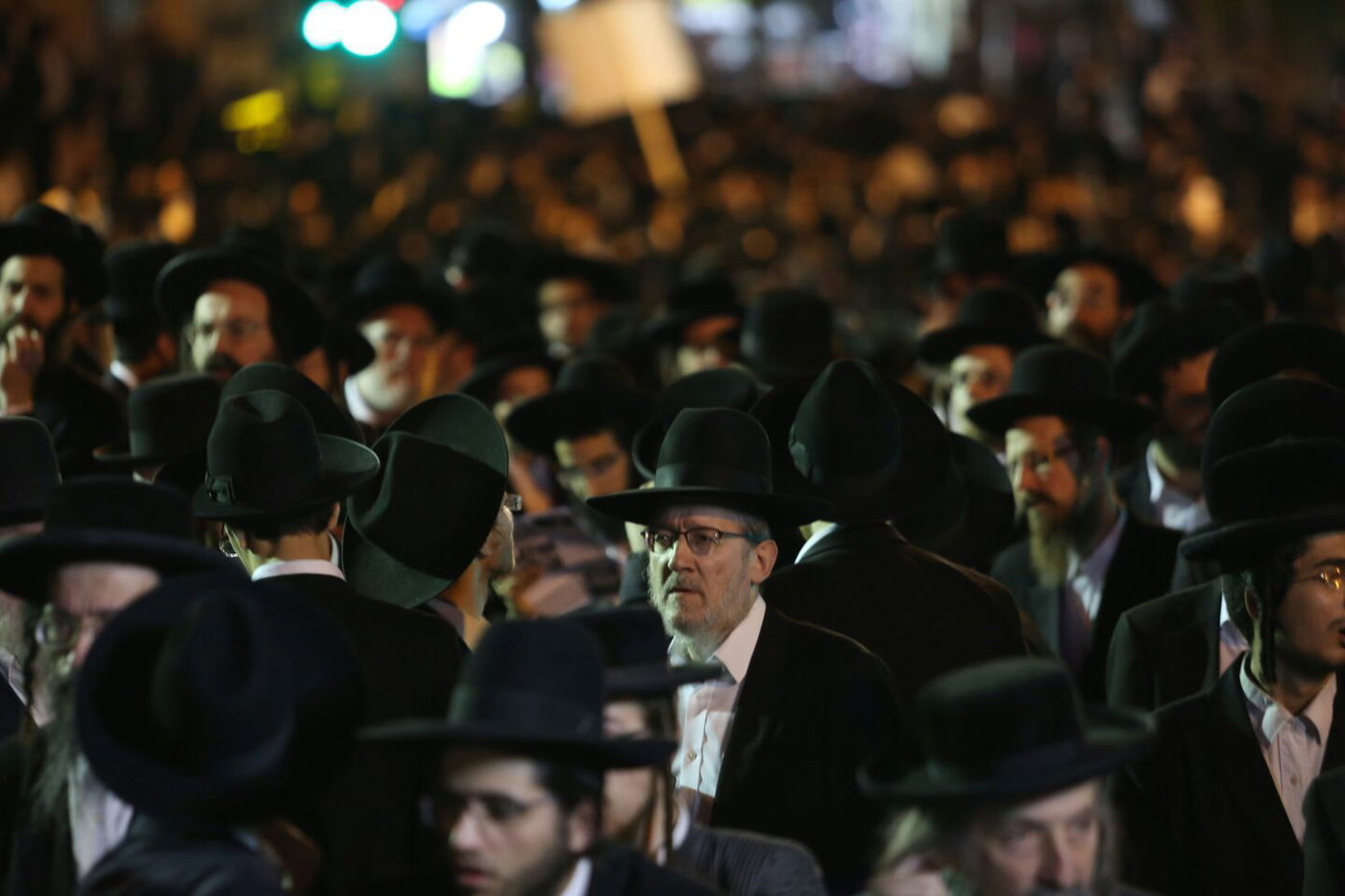 מאות הפגינו בירושלים על "גיוס בנות" • תיעוד