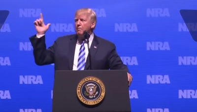 הצרפתים זועמים על הנשיא דונלד טראמפ