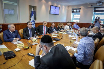 הבוקר: ועדת שרים תאשר את החלשת בג"צ