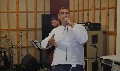 "פיוט בגרוב": לירן לוי והחברים בביצוע בועט