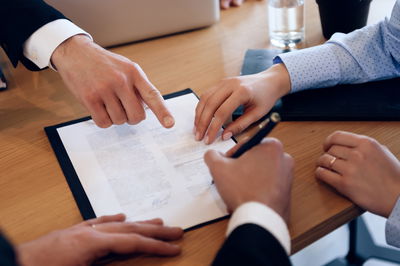 איזון זכויות בגירושין. אילוסטרציה