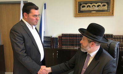הדובר החדש עם הרב הראשי