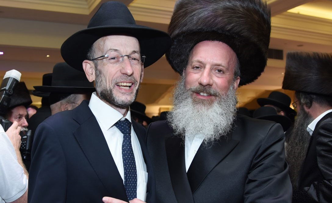 דייטש ומקלב. ארכיון