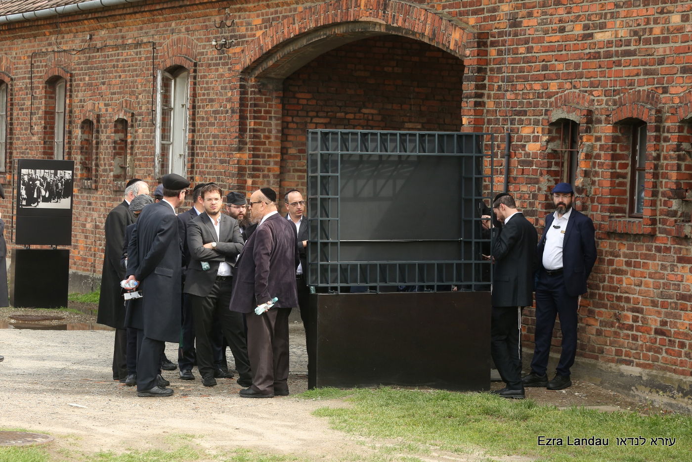 אושוויץ כפי שלא ראיתם מעולם • צפו