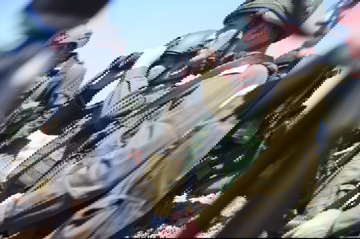 נערכים: צה"ל נערך בגבול עזה; אלפי שוטרים בירושלים