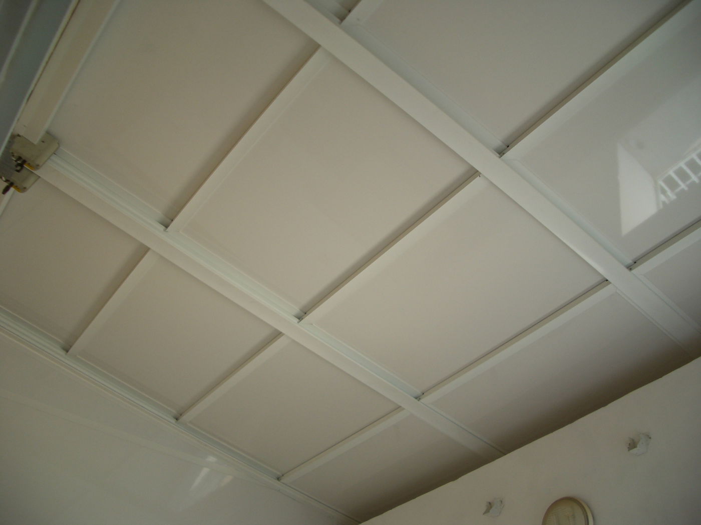 גג הזזה. אינטרפאק.