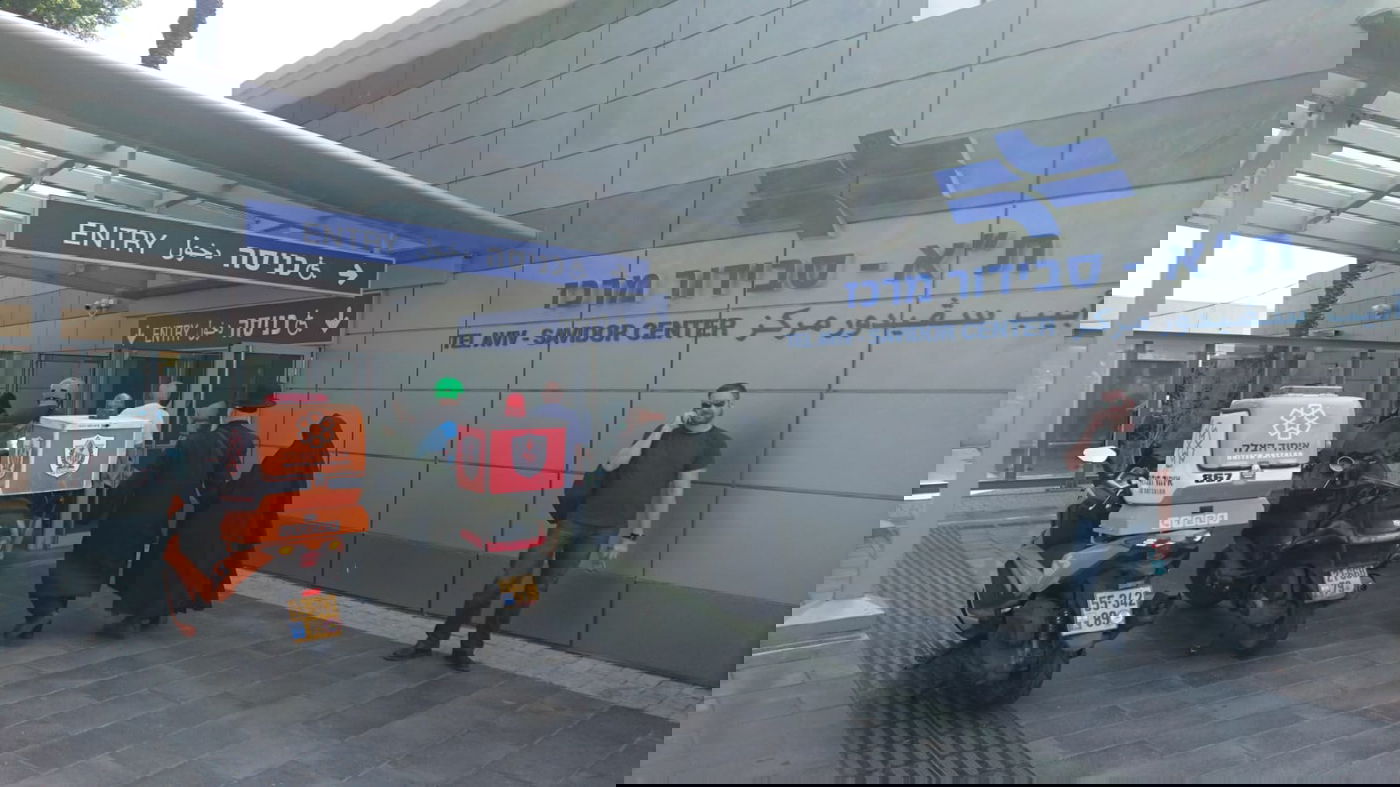 ירד למסילה ונפצע מרכבת באורח קשה