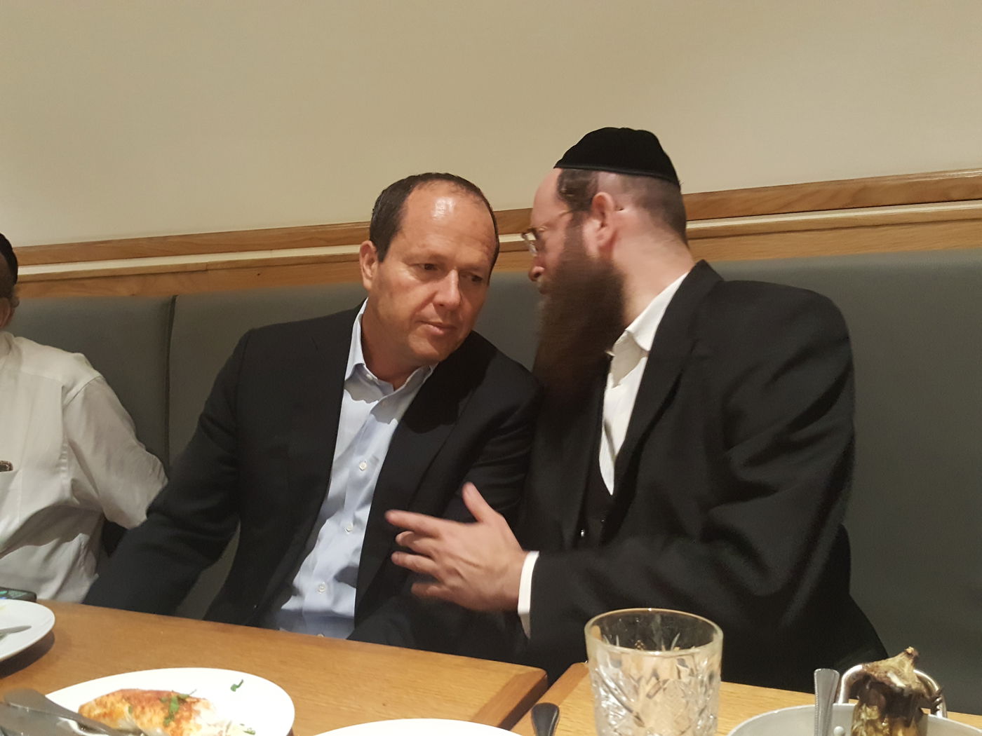 ליצמן, ברקת וחברים חגגו עם יעקב איזק • תיעוד מיוחד