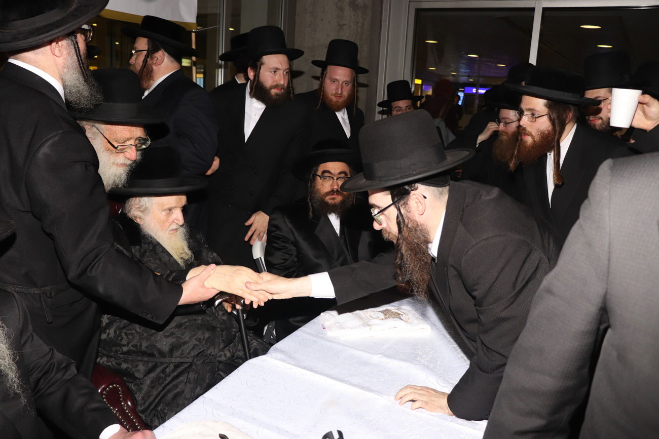 לקראת כינוס סאטמר: הראב"ד נחת בארה"ב