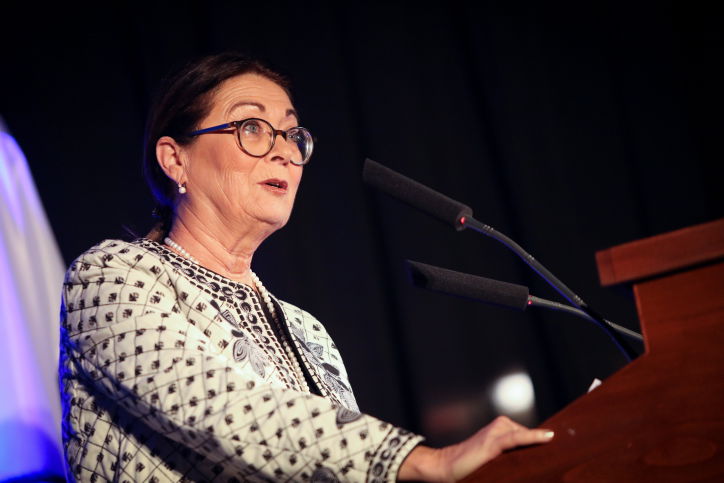 חיות: "ייאסרו הודעות בין שופטים לעו"ד"