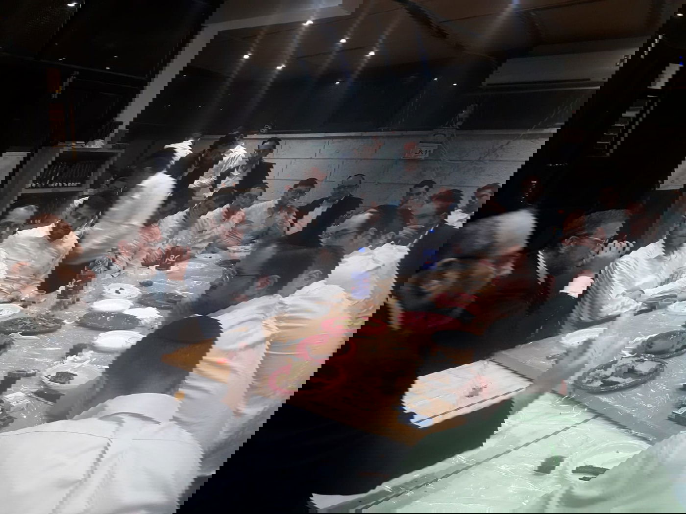 ברח מהצבעה על השבת, והבטיח לדיין החרדי לשמור עליה