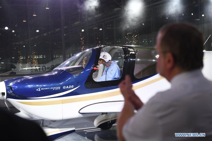 בקרוב ב'עלי-אקספרס': הזמנת מטוס פרטי