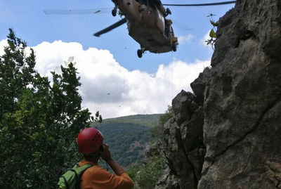 נער נפל מגובה 10 מטרים בגולן • כך בוצע חילוצו
