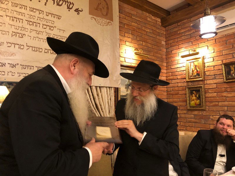 הכנסת ספר תורה לביהכנ"ס בז'יטומיר • גלריה