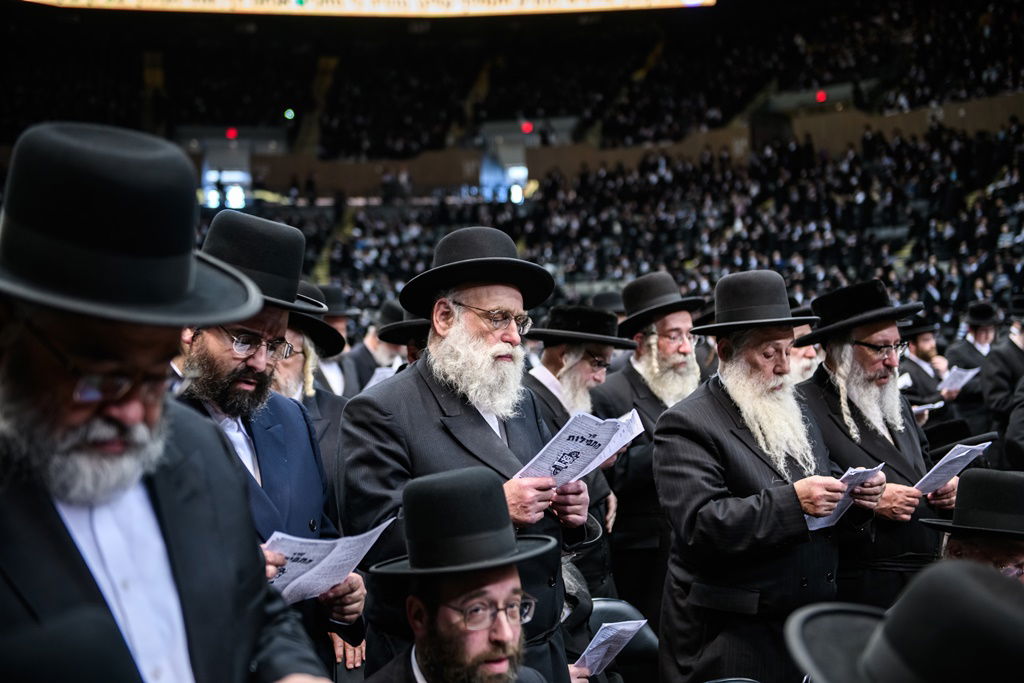 כינוס הרבבות של חסידות סאטמר • גלריה