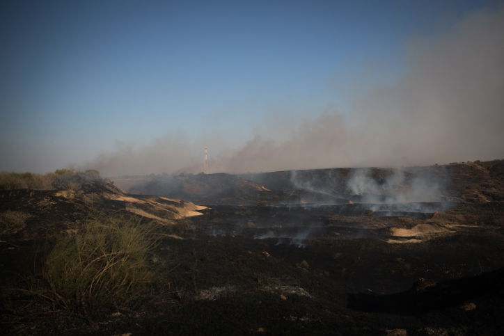 נאבקים באש:  כך נראה  טרור העפיפונים. צפו