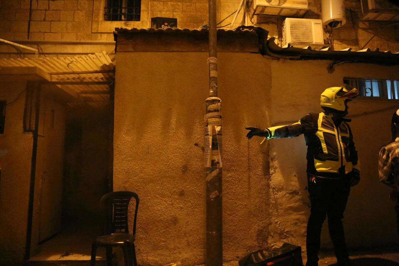 נכנסו לכבות שריפה והותקפו בידי הקיצונים