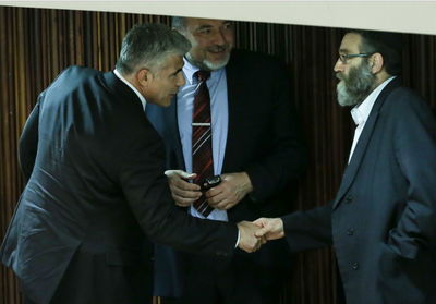 משה גפני, אביגדור ליברמן ויאיר לפיד