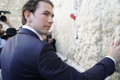 קנצלר אוסטריה ביקר בכותל המערבי והתרגש