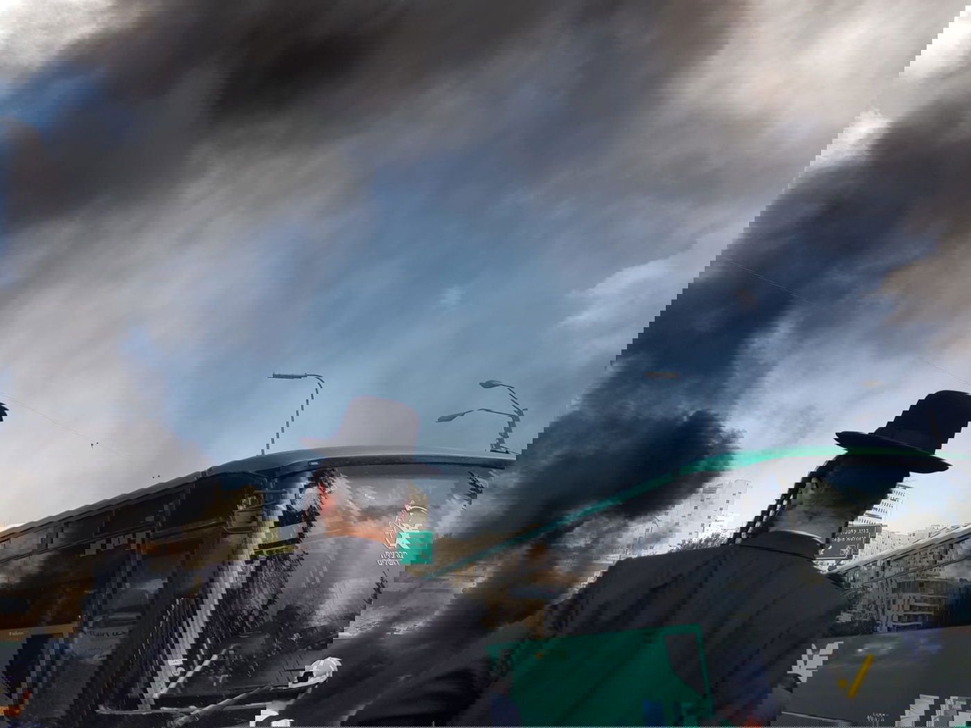 פעילי ימין חסמו את הכניסה לי-ם; 4 נעצרו