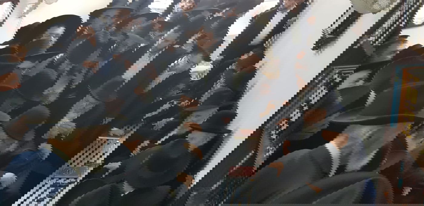 שר התורה ניחם את ראש הישיבה •  תיעוד