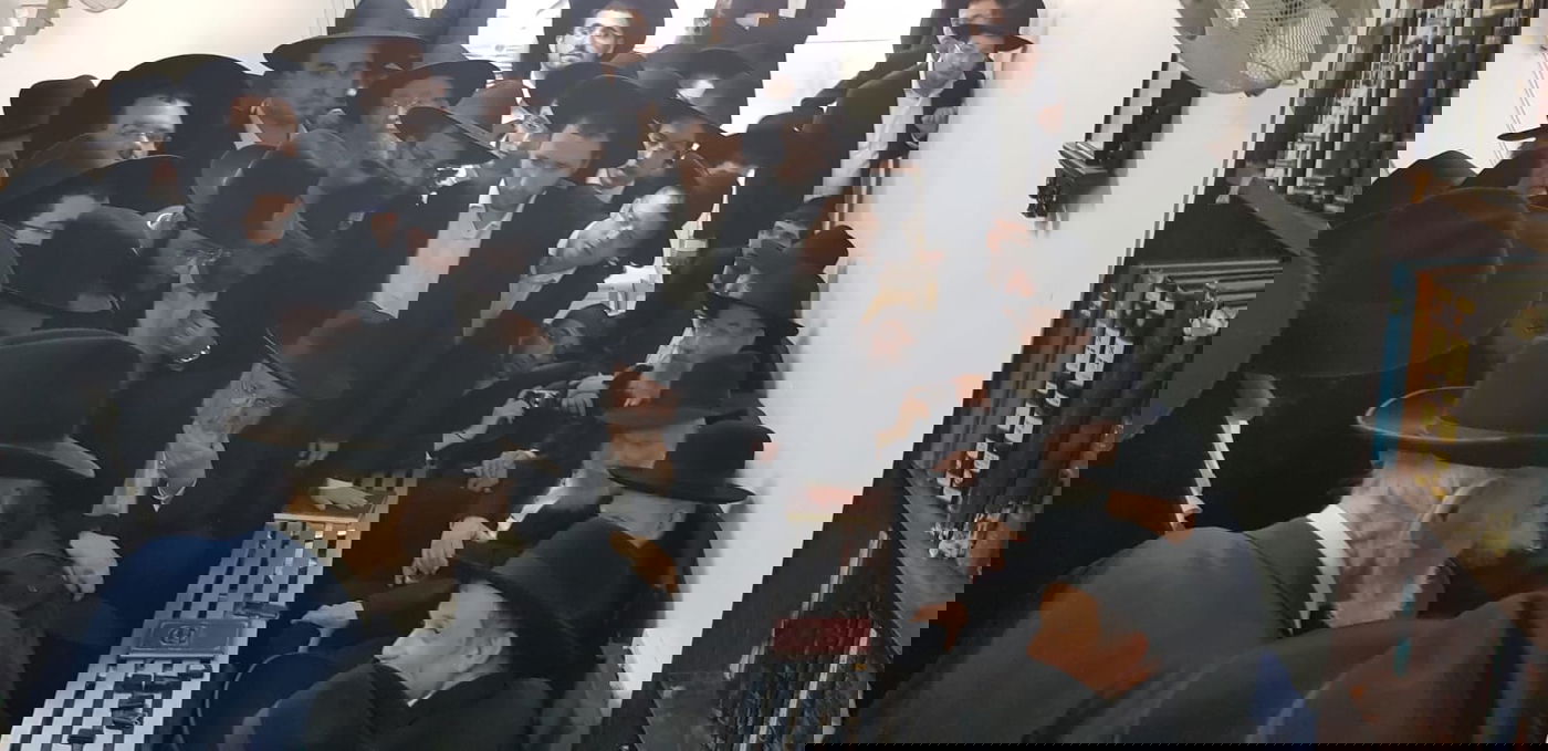 שר התורה ניחם את ראש הישיבה •  תיעוד