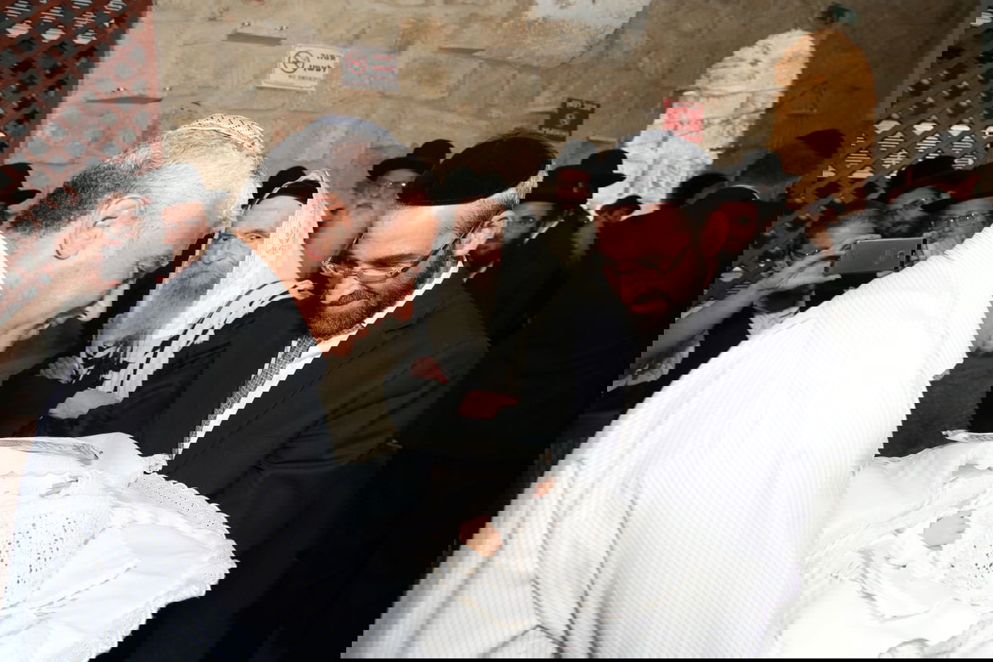 הפוליטיקאים חגגו עם יו"ר "אגודה" בצפת