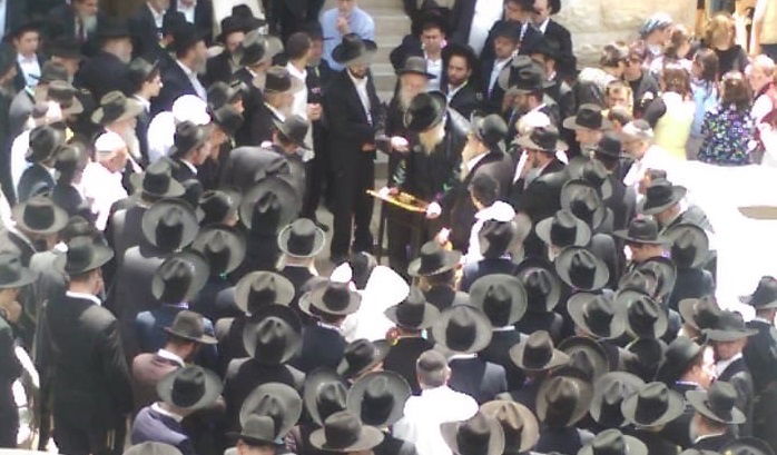 בן רבה של ירושלים הובא למנוחות • תיעוד