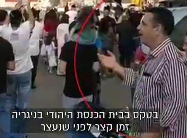 ימים לפני המעצר: 'השר המרגל' גונן שגב בהכנסת ספר תורה