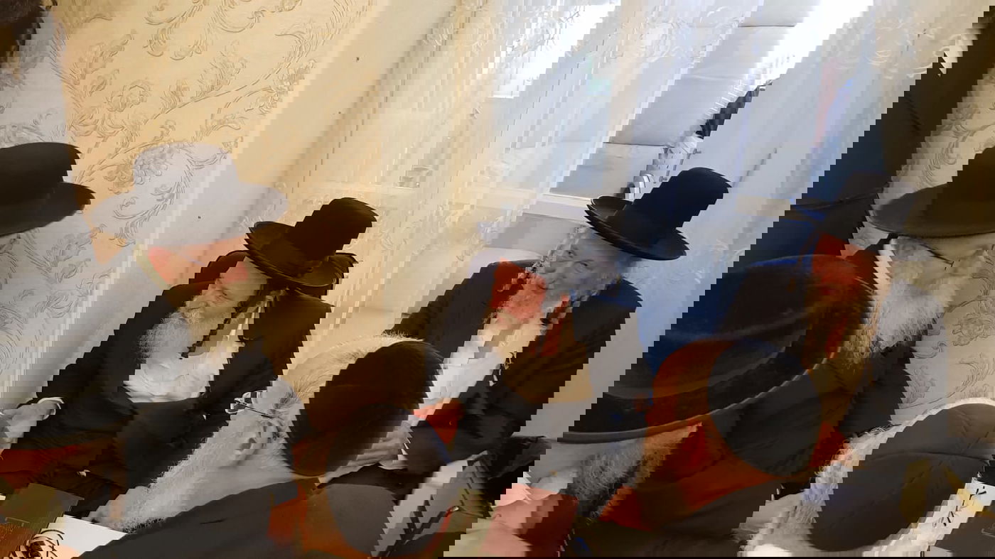 סגן השר ליצמן ניחם את מנכ"ל המרכז העולמי של חסידות גור