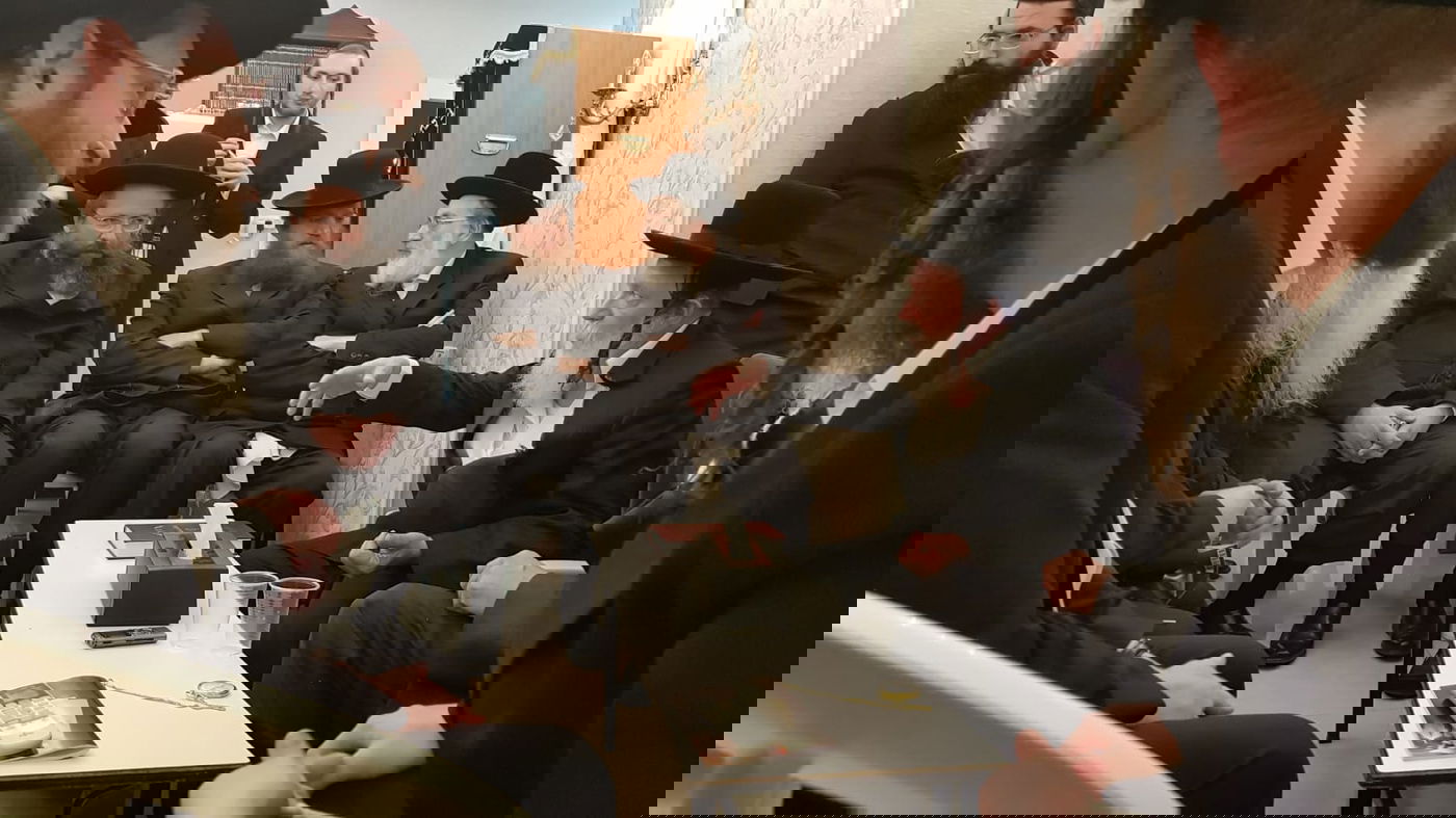 סגן השר ליצמן ניחם את מנכ"ל המרכז העולמי של חסידות גור