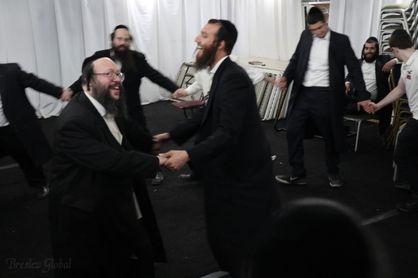 מעמד חנוכת הבית לישיבה של בעל המנגן