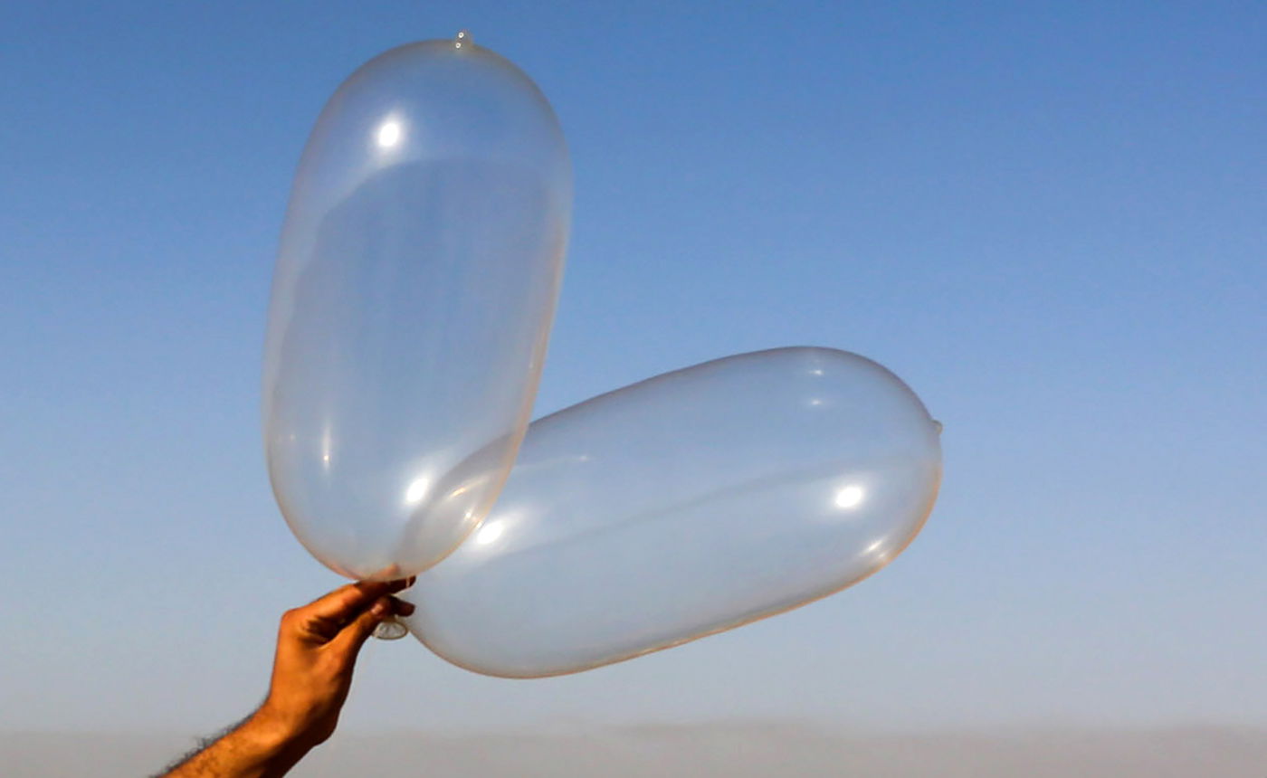 שלב אחר שלב: כך מופרחים בלוני הטרור מעזה