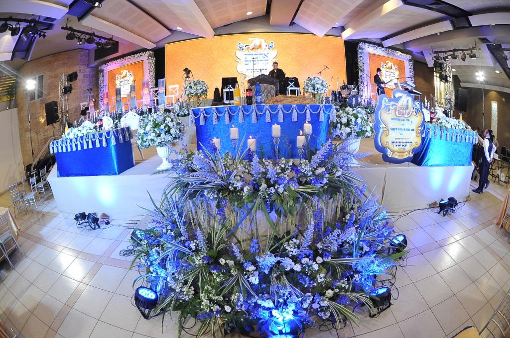 בקרעטשניף ירושלים חגגו שבעים • תיעוד