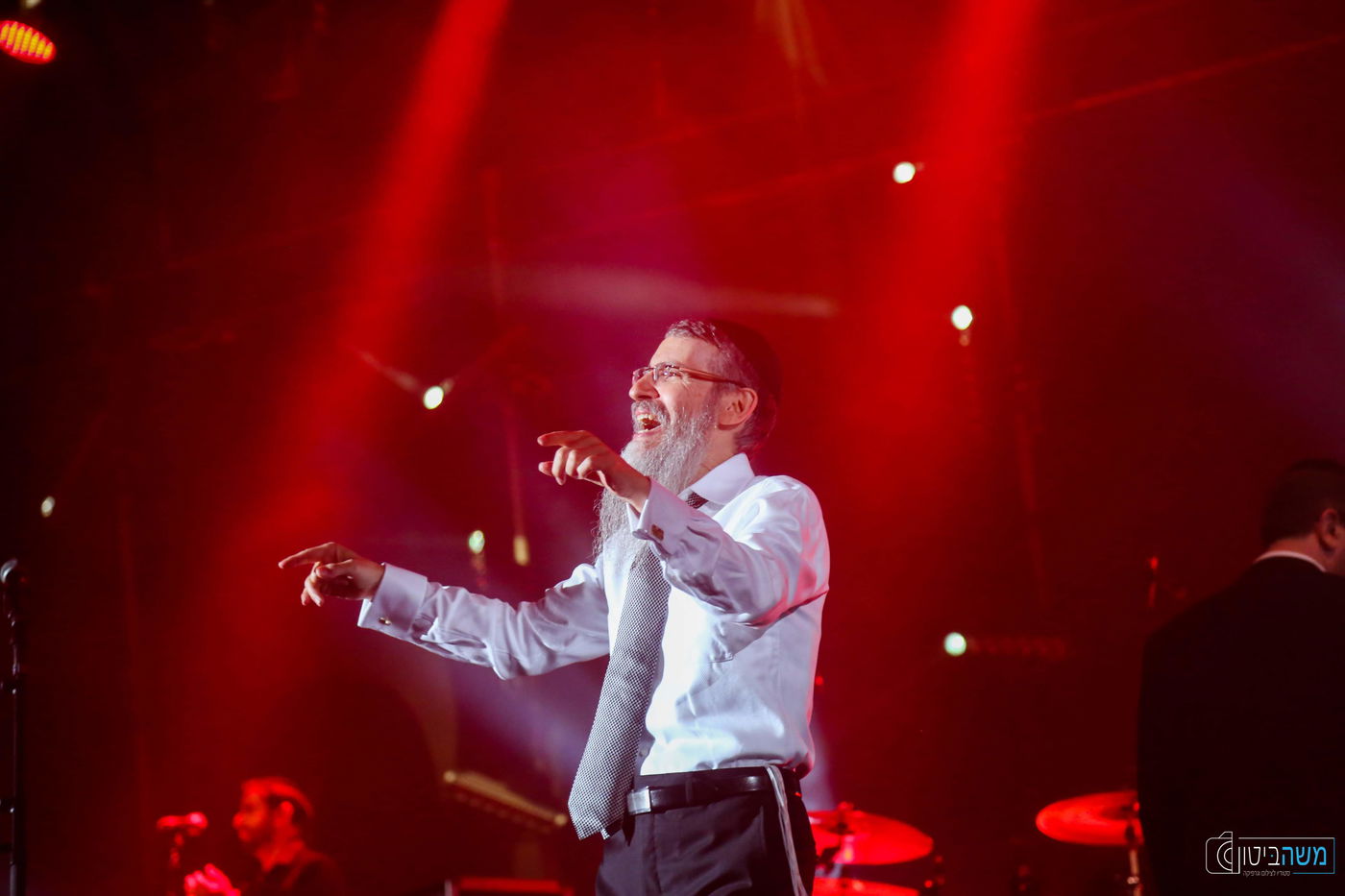 אברהם פריד ריגש את היכל התרבות  • גלריה