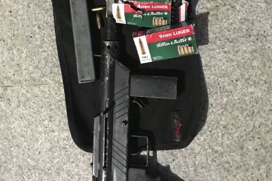 שוטר  פלסטינאי נעצר בחשד להחזקת אמצעי לחימה