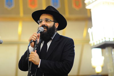 יוני שלמה בסינגל חדש  - "והכל טוב"