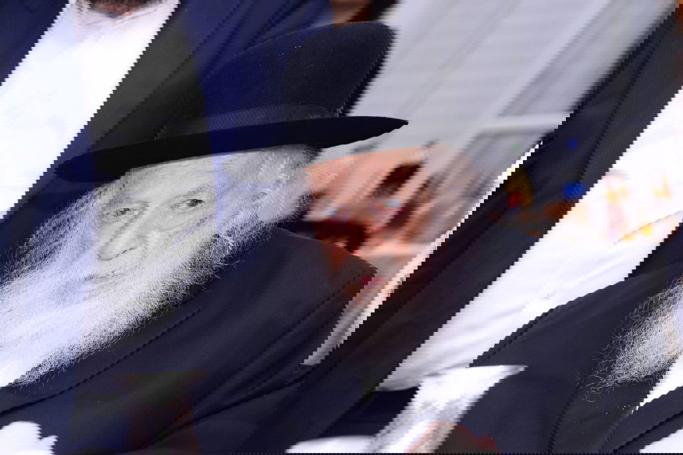 לצד מקורבים בלבד: נכד מרן הגר"ח קנייבסקי התארס