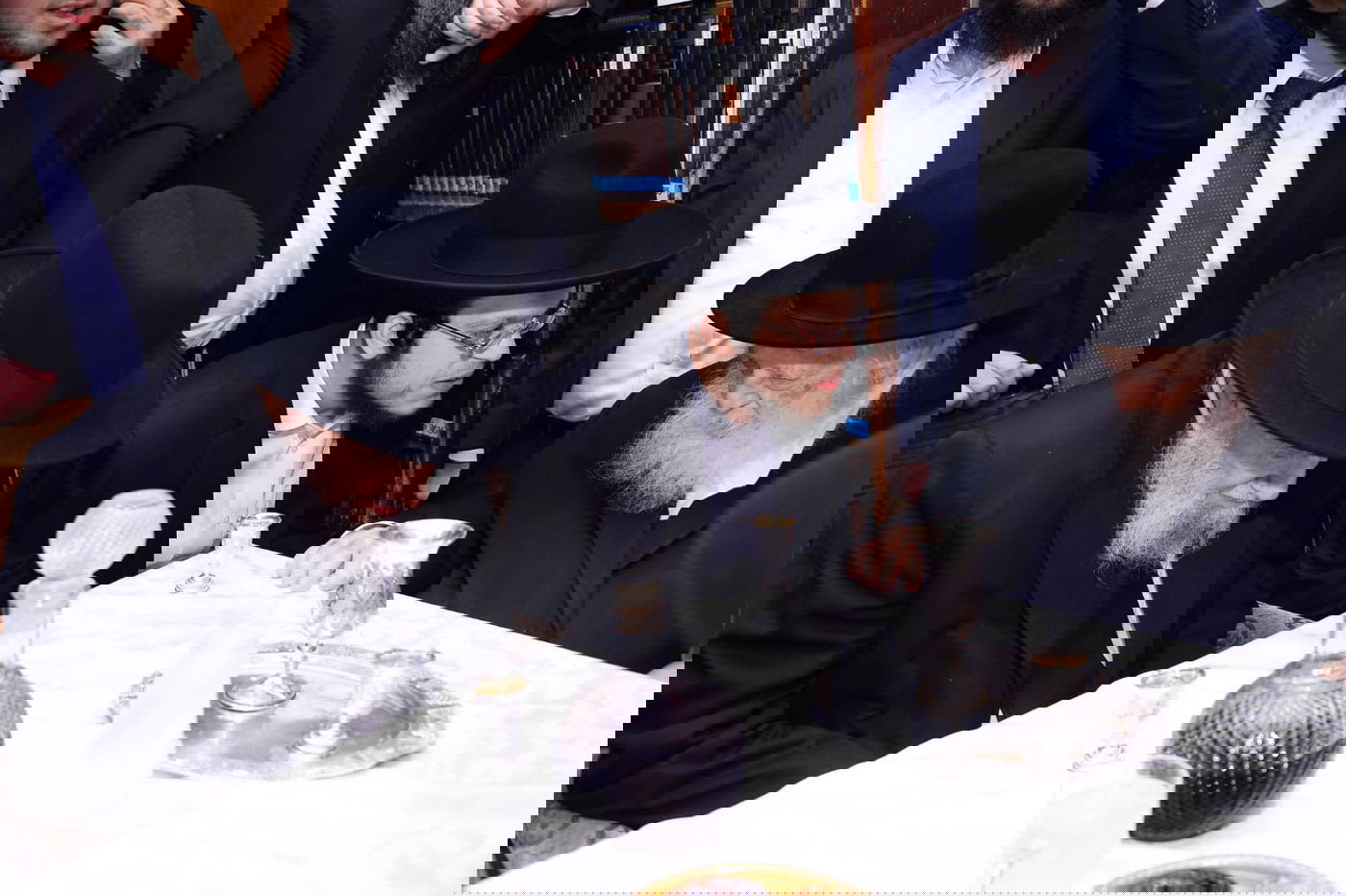 לצד מקורבים בלבד: נכד מרן הגר"ח קנייבסקי התארס