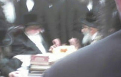 האדמו"רים יחד, אמש