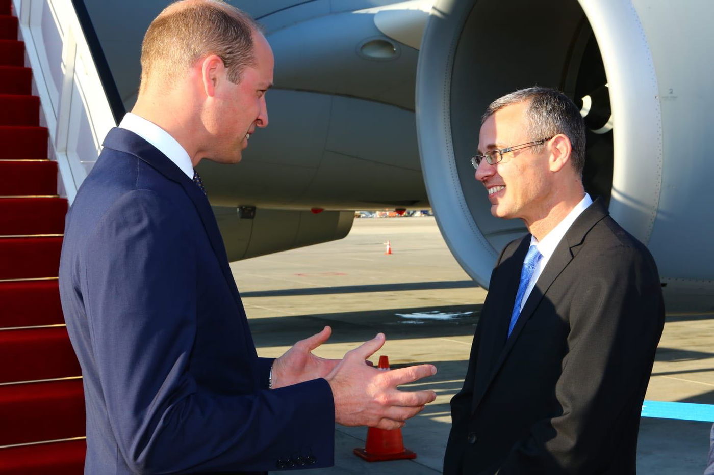 התרגשות בישראל: הנסיך הבריטי הגיע לביקור