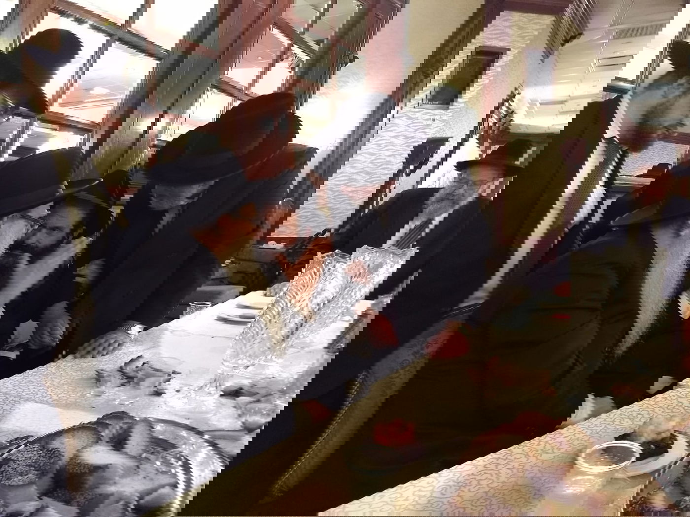 רובשקין חיתן את בנו; אלפים חגגו • צפו