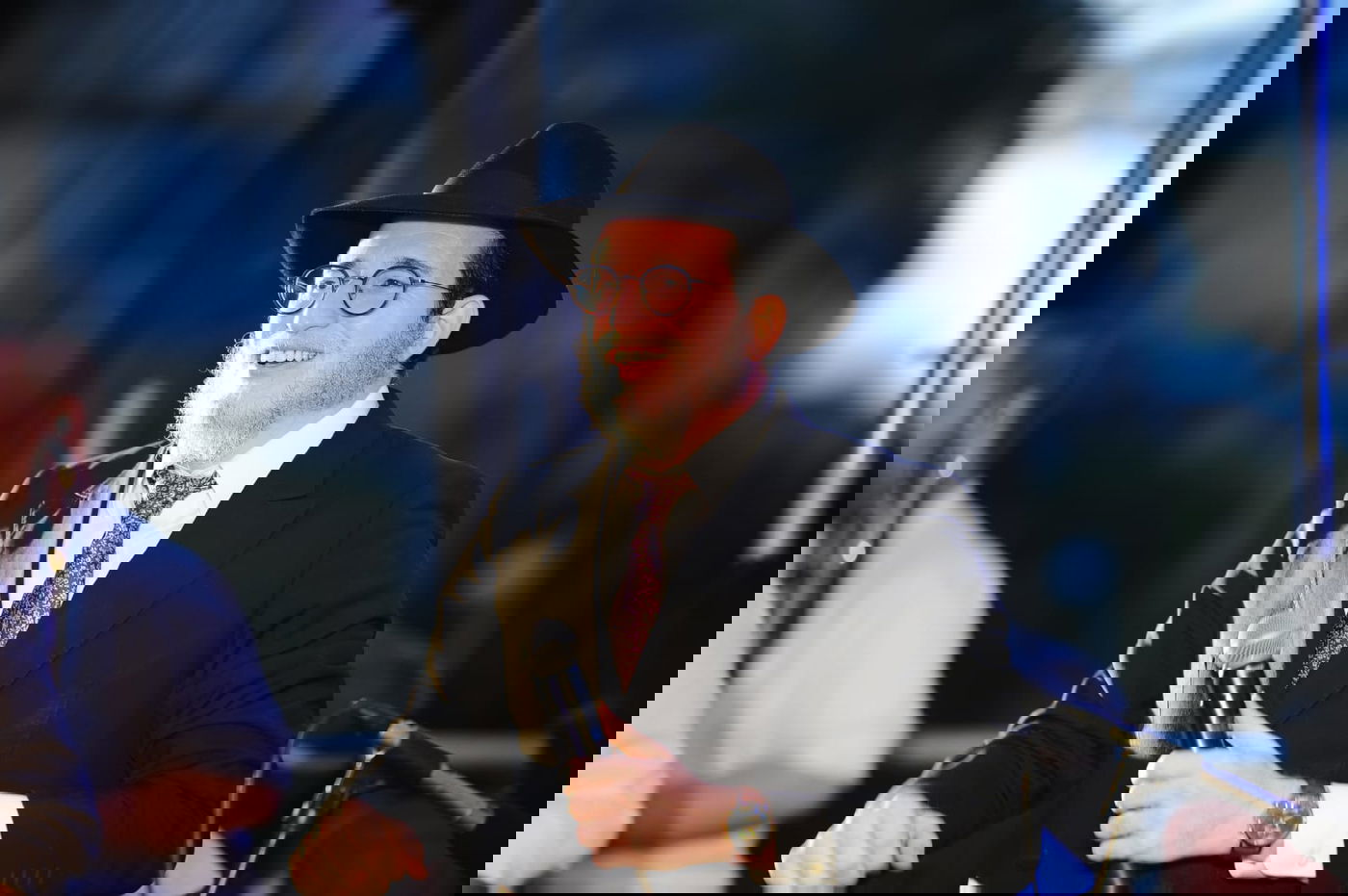 משיח בכיכר: החב"דניקים חילקו סוכריות למפגינים