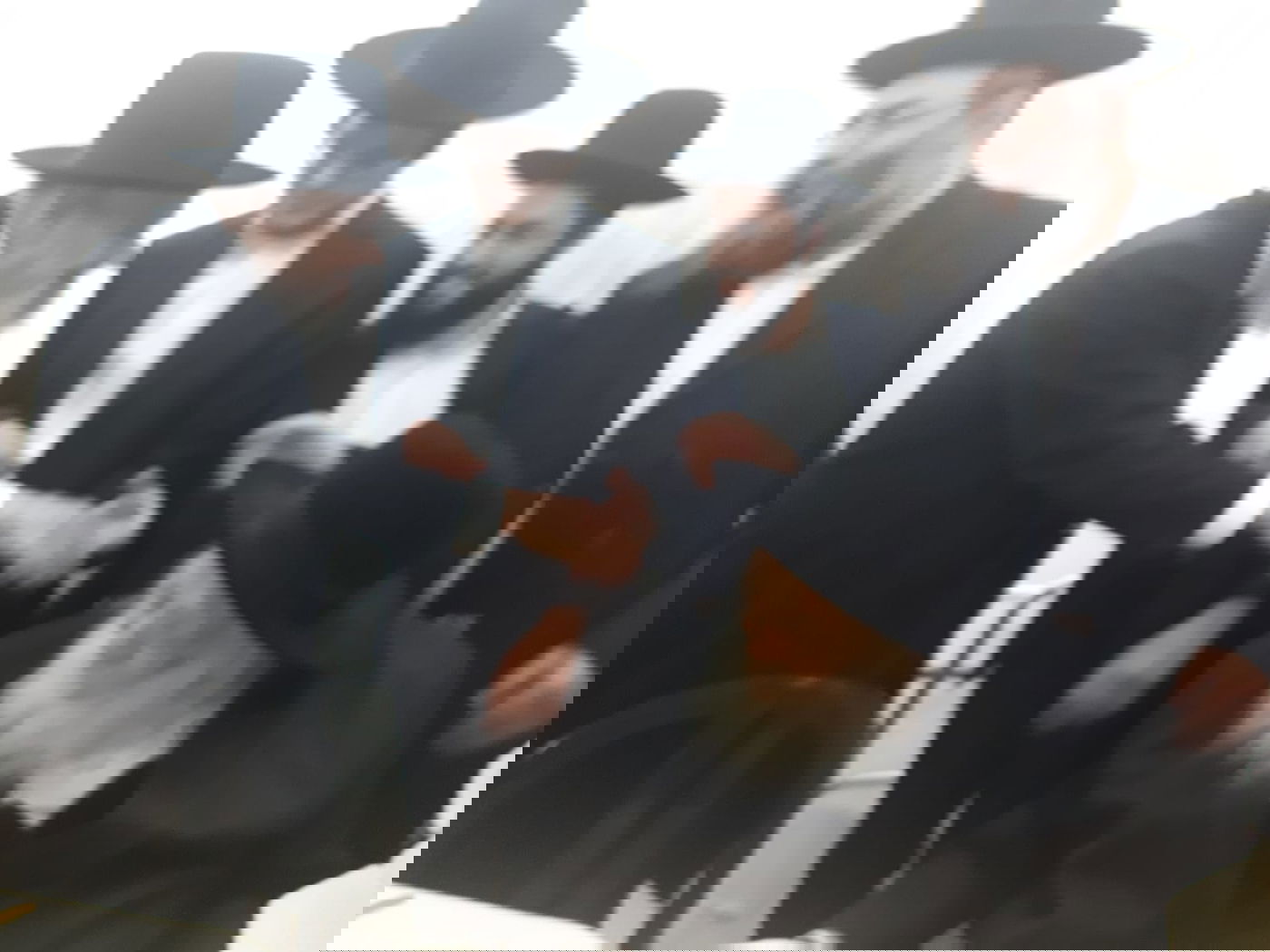 תמונות: הגר"ח קנייבסקי באירוסין של נכדו