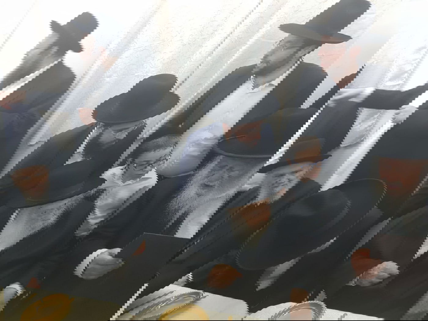 תמונות: הגר"ח קנייבסקי באירוסין של נכדו