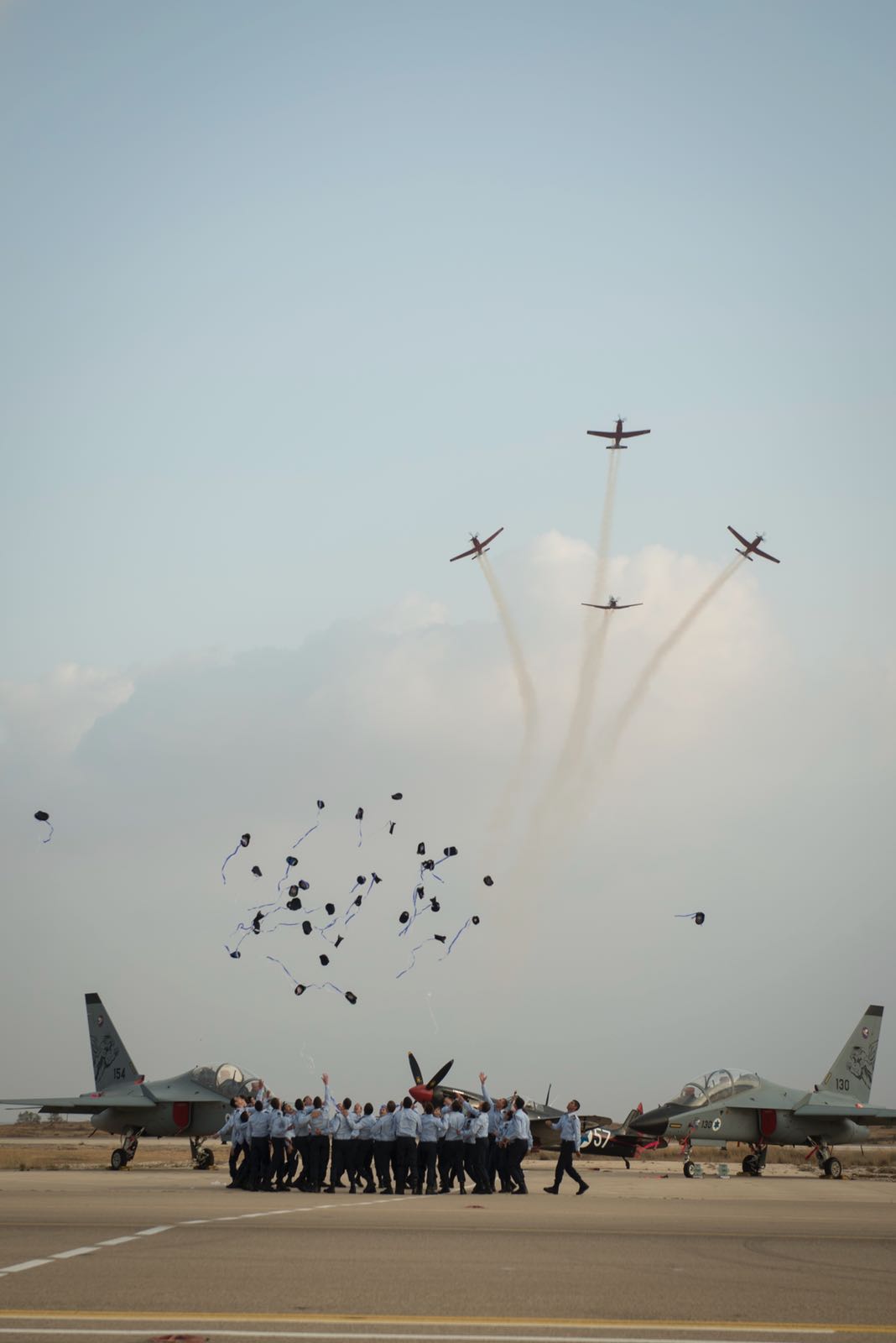 מסדר כנפיים: צפו בתצוגה אווירית  מרהיבה